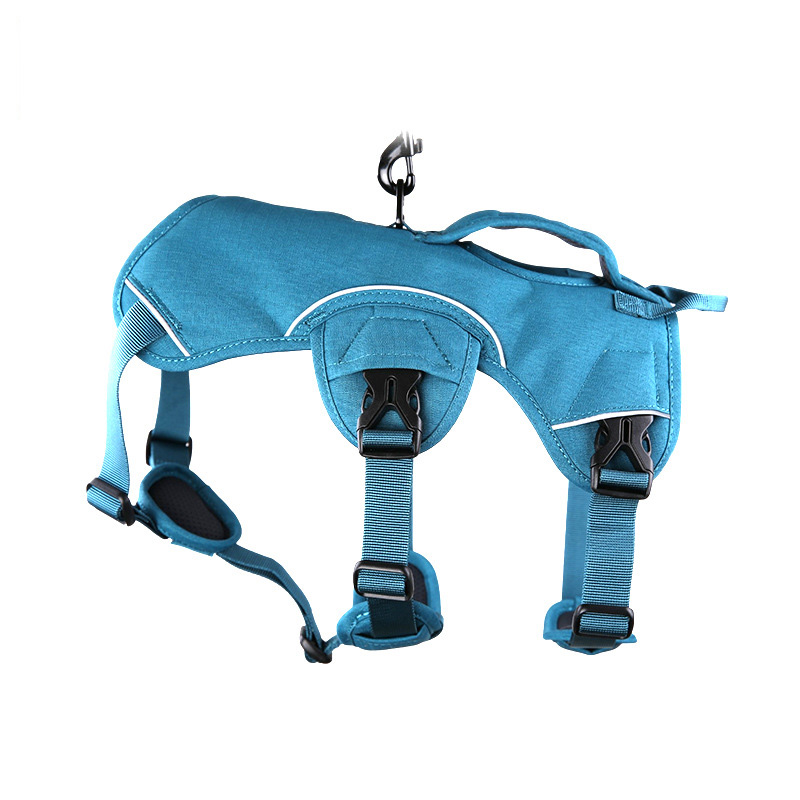 Pet chest strap explosion-proof punch